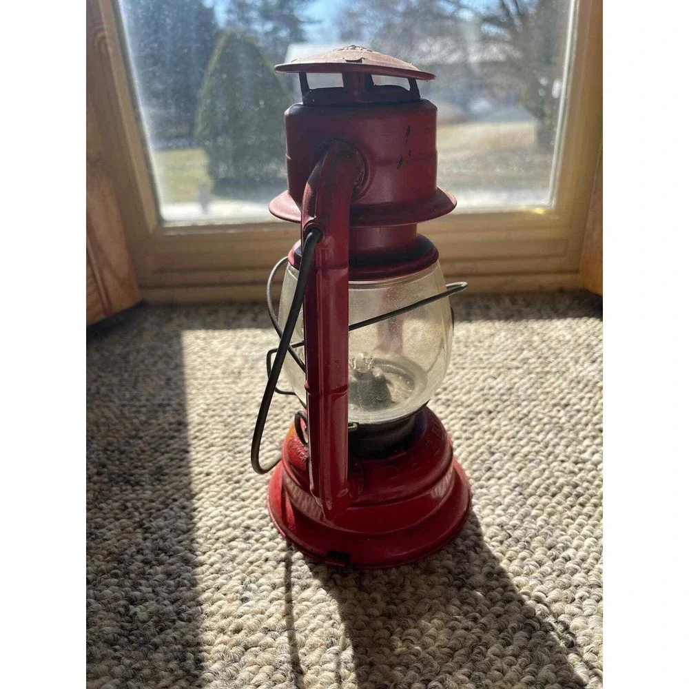 Vintage Dietz Comet H-12 Red Battery-operated Railroad Lantern Untested‎ Patina